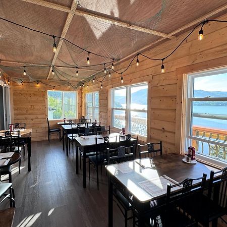 Knotty Pine Cottages, Suites & Motel Rooms อินโกนิช ภายนอก รูปภาพ