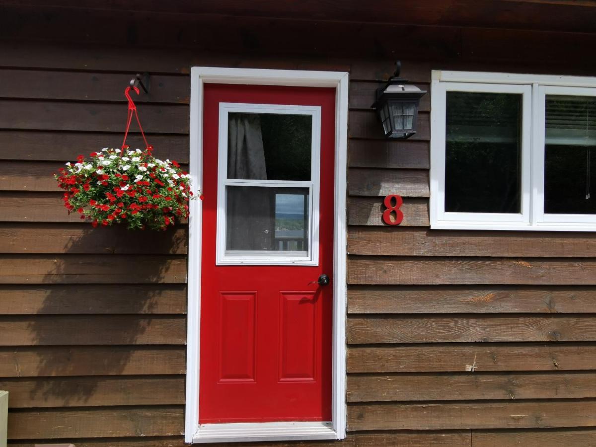 Knotty Pine Cottages, Suites & Motel Rooms อินโกนิช ภายนอก รูปภาพ